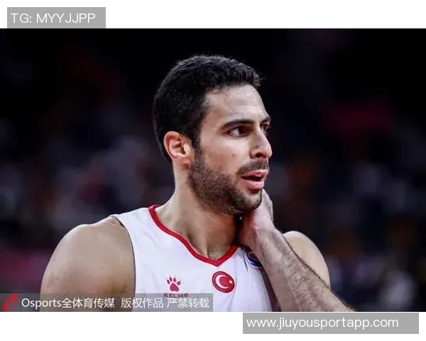 居莱尔展望未来努力助力土耳其重返世界杯舞台 居莱尔展望未来努力助力土耳其重返世界杯舞台