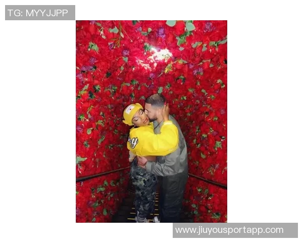 克莱女友甜蜜更新社交媒体秀恩爱我的宝贝我的宝贝让单身狗心碎 克莱女友甜蜜更新社交媒体秀恩爱我的宝贝我的宝贝让单身狗心碎