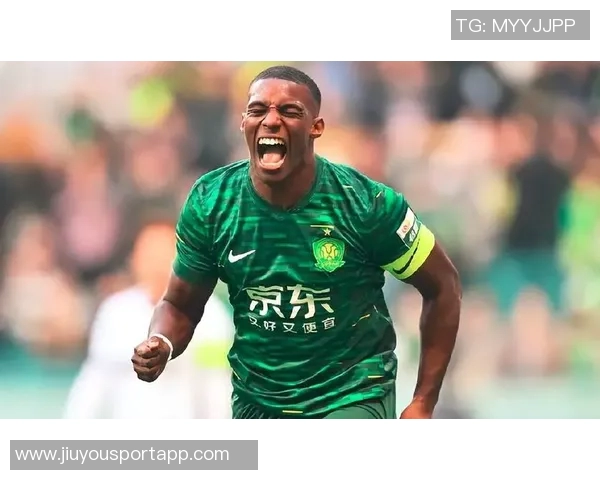 法比奥11月中超最佳球员荣誉加冕两场比赛斩获六球一助攻表现惊艳